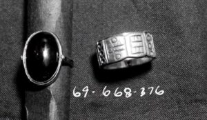 Rings worn by Jane Doe #59